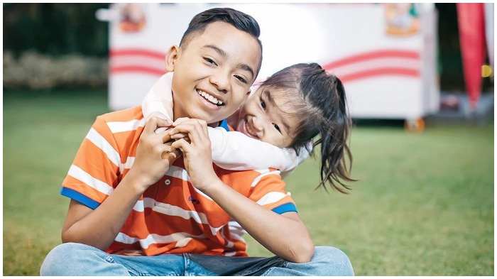 potret-kedekatan-betrand-peto-dan-thalia-putri-onsu.jpg