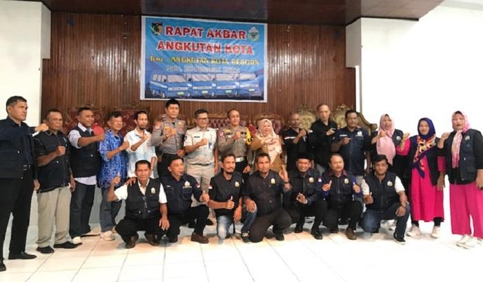 rapat-akbar-Angkutan-kota-Organda-Kota-Palu-di-Geduf.jpg