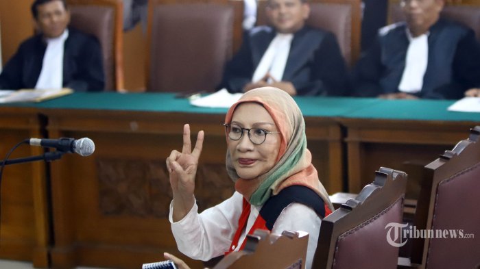 ratna-sarumpaet-saat-sidang-pembacaan-dakwaan.jpg
