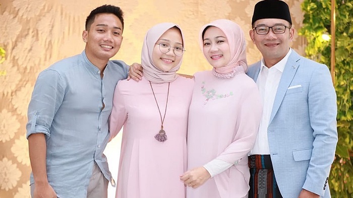 ridwan-kamil-dan-keluarga.jpg