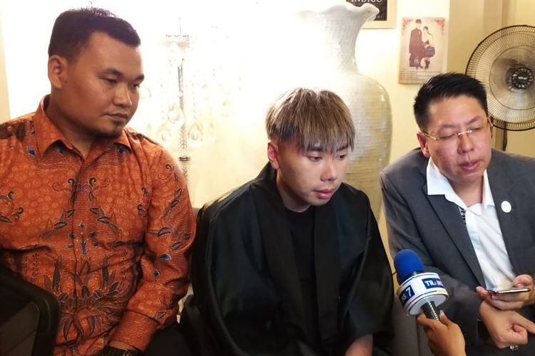 roy-kiyoshi-saat-ditemui-di-cengkareng-jakarta-barat-senin-11112019.jpg