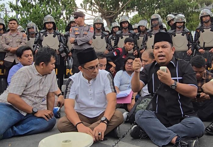 safri-saat-demo-di-DPRD-2026.jpg
