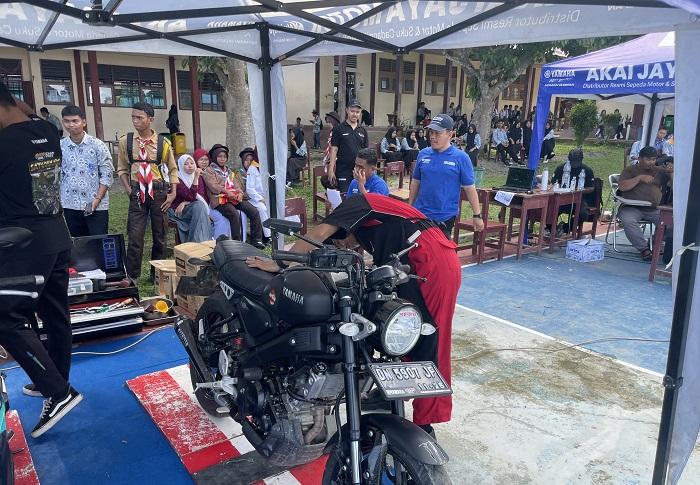 Fazzio Goes to School Hadirkan Service Gratis dan Bagi Doorprize di SMAN 1 Dampelas Donggala - servis-gratis-yamaha-di-SMAn-1-Dampelas.jpg