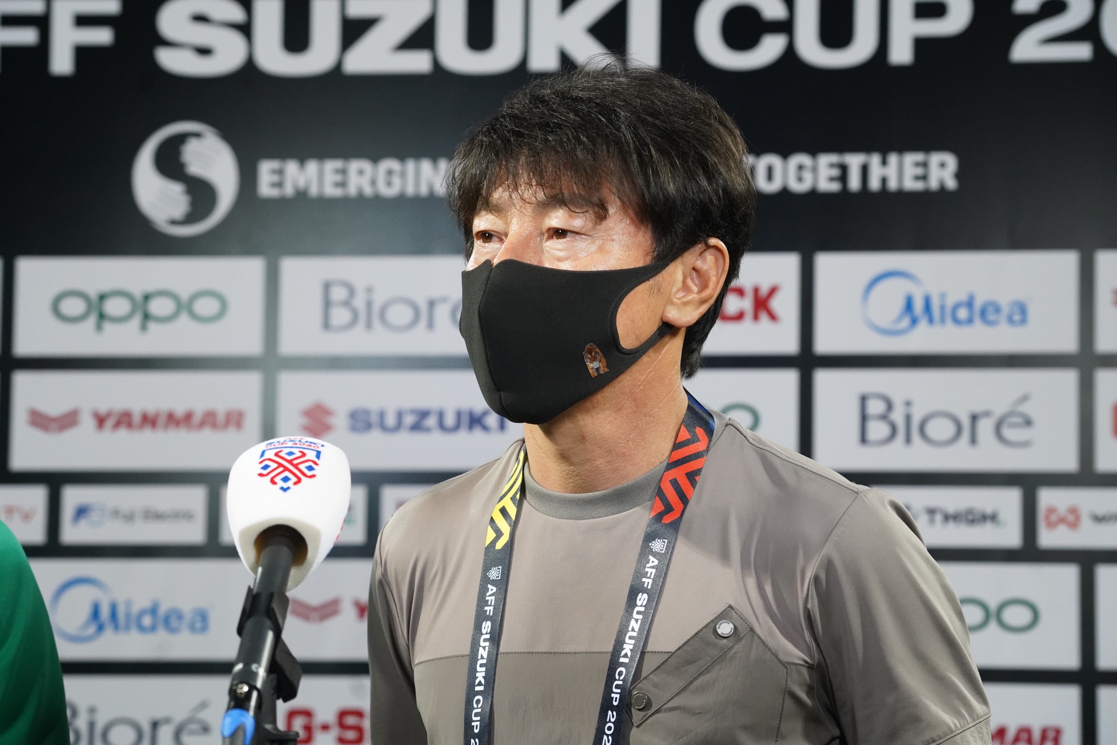 shin-tae-yong-dalam-jumpa-pers-seusai-laga-indonesia-vs-vietnam-rabu-15122021.jpg