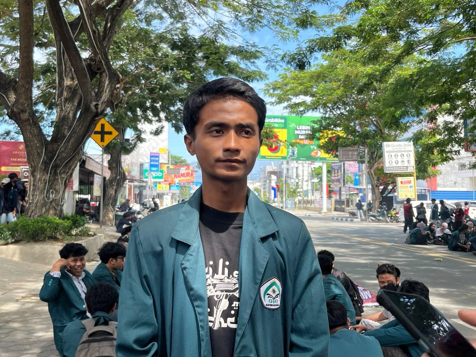 Mahasiswa Demo di Palu Minta Hentikan Program Makan Bergizi Gratis
