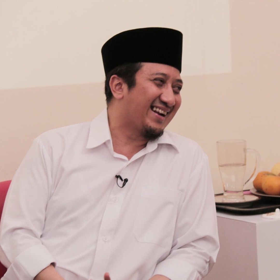 ustaz-yusuf-mansyur-ikut-angkat.jpg