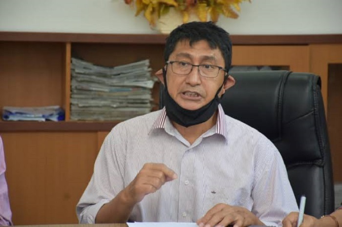 wakil-rektor-bidang-akademik-universitas-tadulako-lukman-nadjamuddin-1.jpg