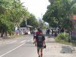 Bentro-warga-di-Desa-rarapadende-SIgi.jpg