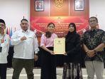 Febriyanthi-Hongkiriwang-mendaftarkan-diri-sebagai-bakalf.jpg