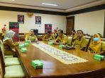 Gubernur-Sulawesi-Tengah-diwakili-Asisten-II-Bs.jpg