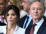 Jeff-Bezos-dan-pacaranya-sanzhes.jpg