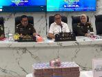 Kejaksaan-Tinggi-Kejati-Sulawesi-Tengah-menyita-uang-dugaan-korupsi-di-untad.jpg