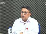 Kepala-OJK-Sulteng-Bonny-Hardi-Putra-Kepala-OJK-Sultengmemberikas.jpg