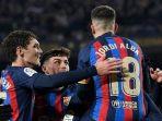 Para-pemain-Barcelona-merayakan-salah-satu-gol-ke-gawang-Sevilla.jpg