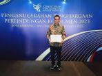 Pemkot-Palu-Raih-Penghargaan-Konsumen-2023.jpg