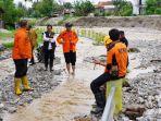 Pemkot-Tangani-Banjir-di-Sungai-Palu.jpg