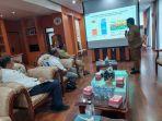 Suasana-Pertemuan-Tim-Pengelola-Data-Investasi-DPMds.jpg