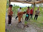 Wabup-Sigi-Penanaman-Bibit-Kelapa-di-SAE-Lapas-Palu-Jadi-Bekal-Kemandirian-Warga-Binaan.jpg