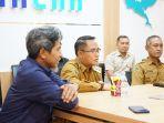Wakil-Bupati-Sigi-Samuel-Yansen-Pongi-bersama-Kepala-Dinas-Pendids.jpg