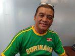 didi-kempot-saat-ditemui-awak-media-di-bandara-adi-soemarmo-solo.jpg