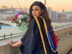 fatinah-hossein-si-guru-cantik-yang-ketahuan-berhubungan-badan-dengan-siswa-smp.jpg