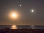 ilustrasi-tripel-konjungsi-bulan-saturnus-jupiter.jpg