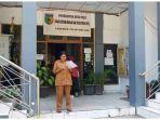 kantor-dinas-dukcapil-kota-palu-tampak-sepi-pelayanan-dokumen-kependudukan-senin-2052019-1.jpg
