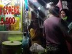 keributan-pedagang-kuliner-dengan-anggota-satpol-pp-di-teluk-lalong-luwuk.jpg