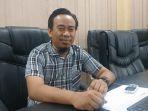 ketua-komisi-1-dprd-banggai-kepulauan-irwanto-i-t-bua.jpg