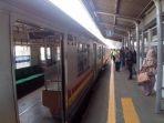 krl-commuter-line-di-stasiun-cilebu.jpg