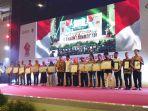 menteri-perindustrian-ri-airlangga-hartarto-menghadiri-giat-revitalisasi.jpg