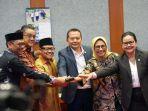 muhaimin-iskandar-dalam-pengukuhan-syaiful-huda-sebagai-ketua-komisi-x-dpr-ri.jpg