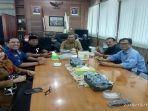 pertemuan-pengurus-ika-untad-dengan-wali-kota-palu-hidayat.jpg