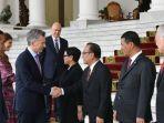 presiden-jokowi-menyambut-kedatangan-presiden-argentina.jpg