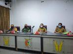 rapat-bupati-sigi-bersama-mendagri-dan-menkes.jpg