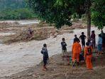 rim-rescue-saat-mencari-dua-orang-yang-terseret-arus-di-morowali.jpg