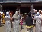 rombongan-pengantin-salah-alamat.jpg