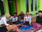 sebanyak-70-warga-desa-jayagiri-kecamatan-sindangbarang-kabupaten-cianjur-menderita-keracunan.jpg