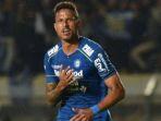 striker-persib-bandung-wander-luiz.jpg