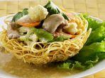 takjil-ramadhan-2021-mi-goreng-dengan-topping-lengkap.jpg