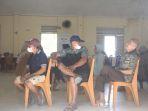 warga-menunggu-divaksinasi-covid-19ads.jpg
