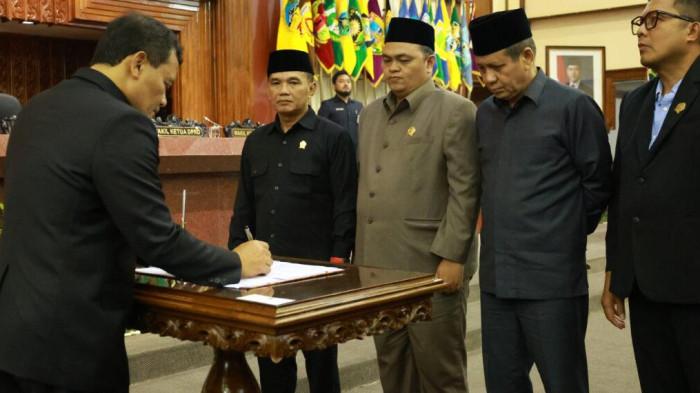 Dewan Sahkan APBD Perubahan Jateng 2025, Mohammad Saleh Dorong Peningkatan  Layanan Dasar - Tribun-pantura.com