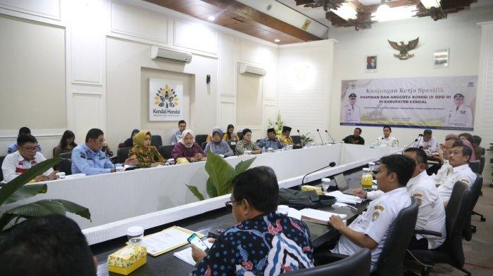 Imigrasi Semarang Hadiri Kunker Komisi IX DPR RI di Kendal, Bahas Perlindungan Pekerja Migran