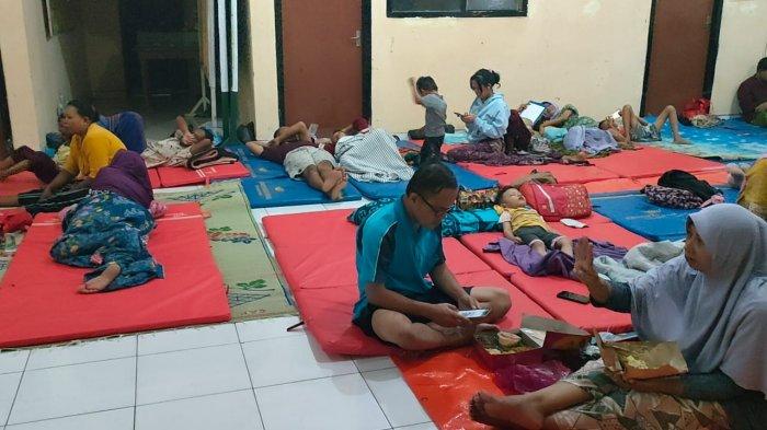 Kembali Terendam Banjir Rob, Ratusan Warga Kota Pekalongan Mengungsi