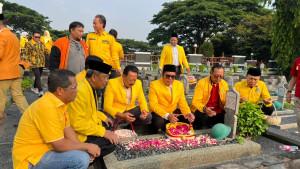 20251020_Golkar-Jateng_Ziarah-Makam.jpg