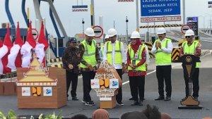 Bupati-Demak-ikut-meresmikan-tol.jpg