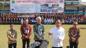 Jokowi-mengunjungi-SMK-Negeri-Jateng.jpg