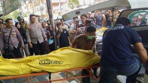 Karyawan-optik-gantung-diri.jpg
