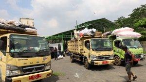 Pengelolaan-sampah-di-TPST-Mitra-Brayan-Resik.jpg