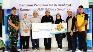 Penyerahan-bantuan-TJSL-PLN.jpg